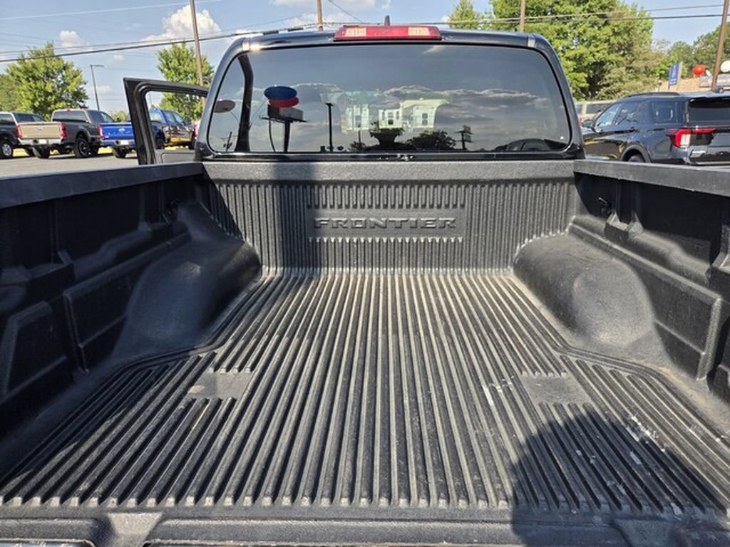 Used 2023 Nissan Frontier SV w/ Technology Package RWD image 30