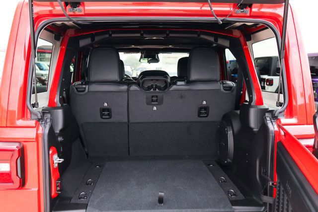 New 2026 Jeep Wrangler Rubicon image 17