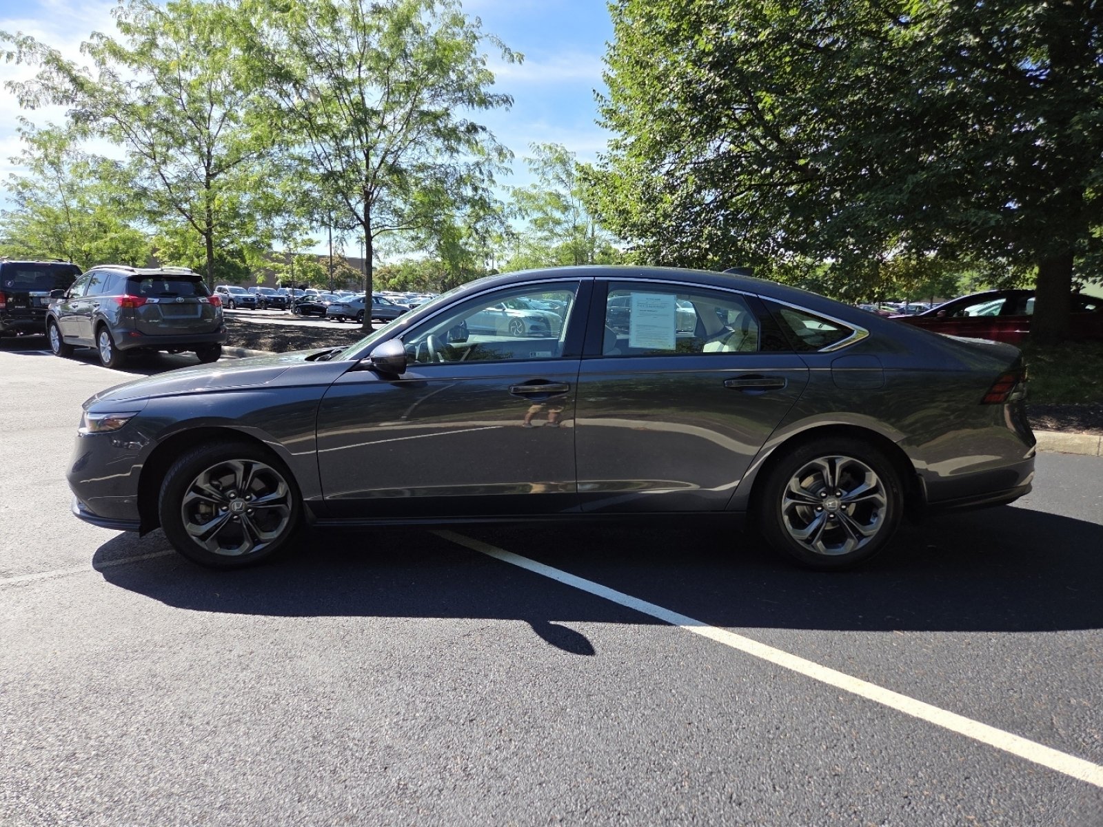 Certified 2023 Honda Accord EX image 18