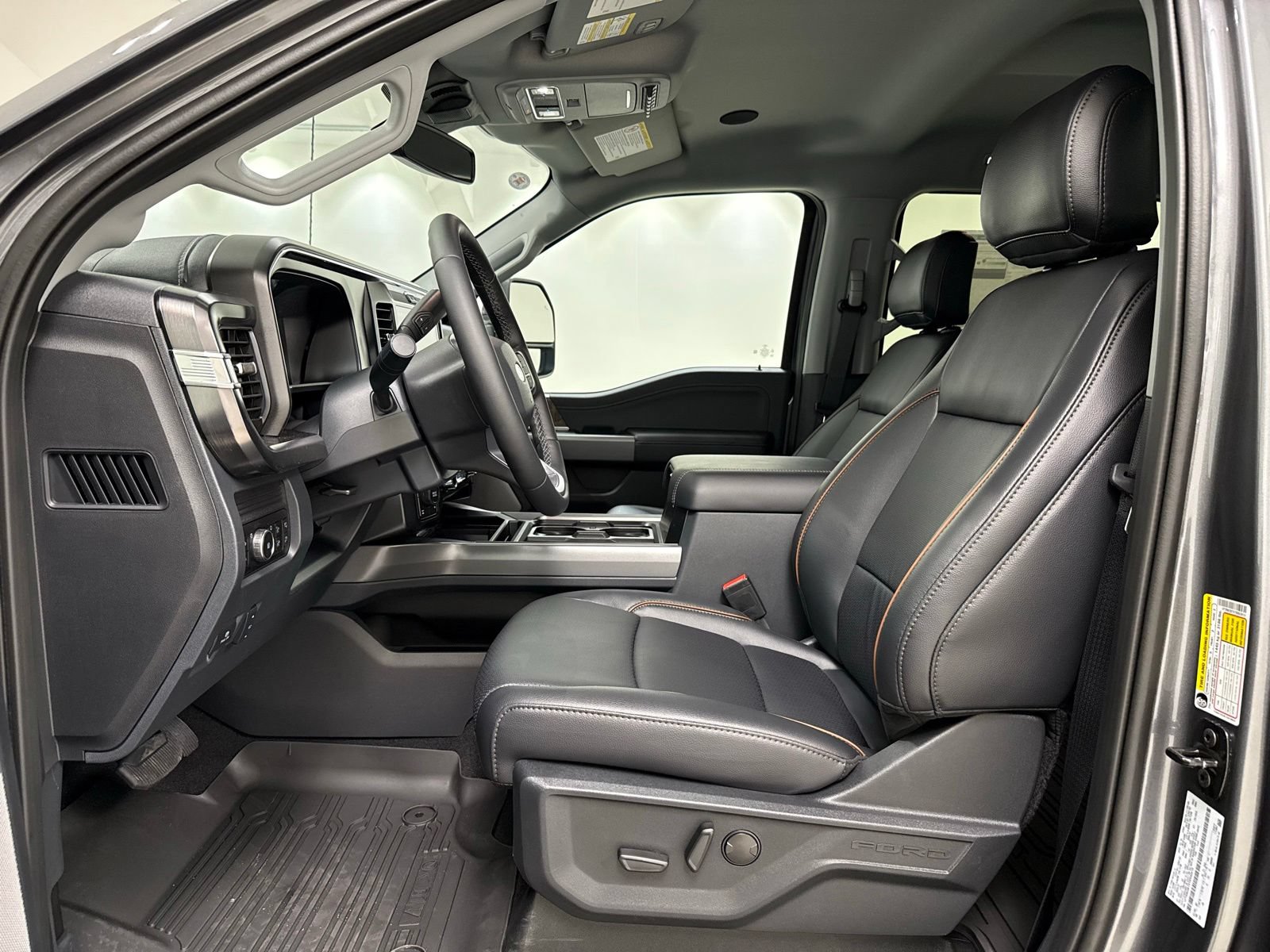 New 2026 Ford F250 Lariat w/ Black Appearance Package AWD/4WD image 20