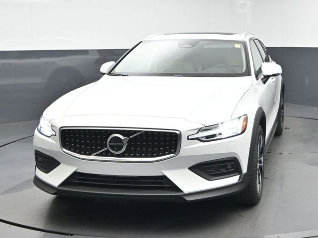 New 2026 Volvo V60 B5 Cross Country Plus w/ Protection Package Premier image 3