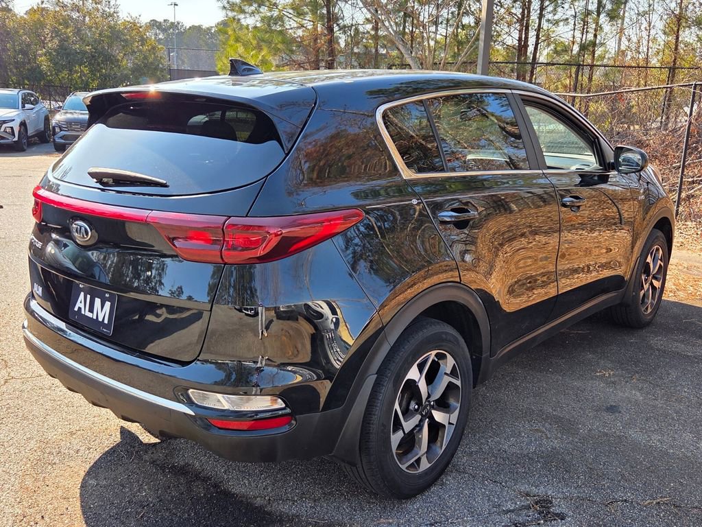 Used 2022 Kia Sportage LX image 12