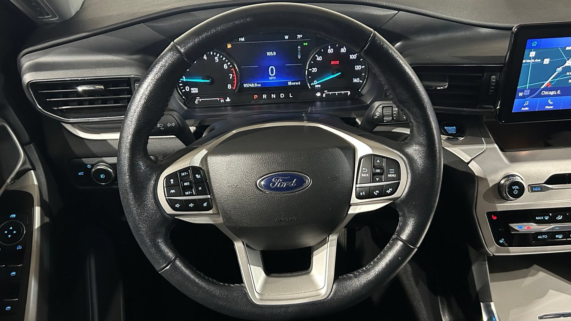 Used 2022 Ford Explorer XLT w/ Equipment Group 202A AWD/4WD image 92