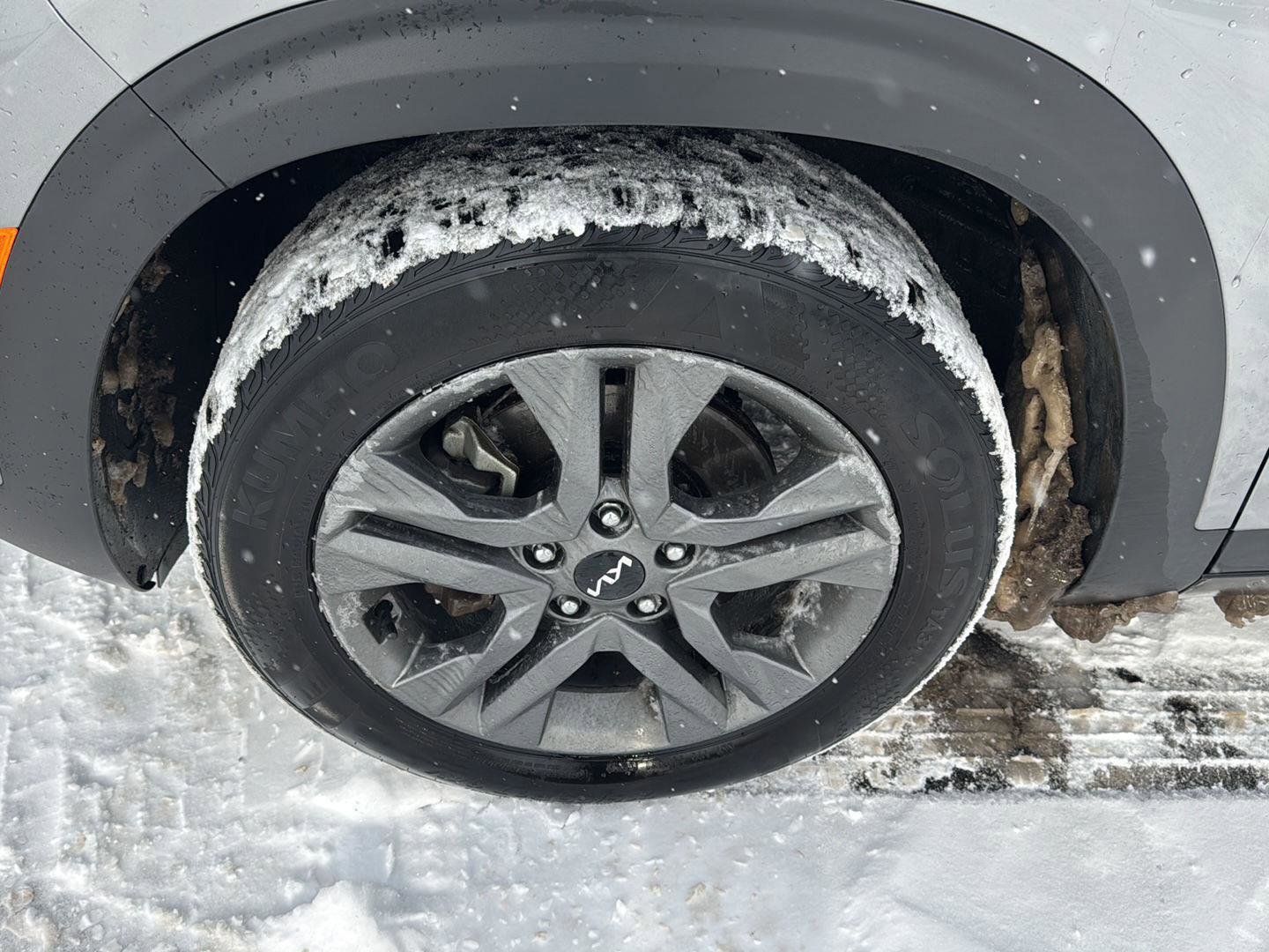 Used 2023 Kia Seltos LX image 9