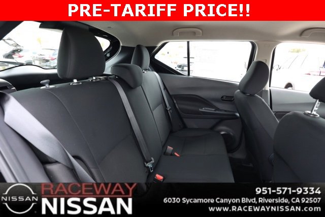 New 2025 Nissan Kicks Play S image 18