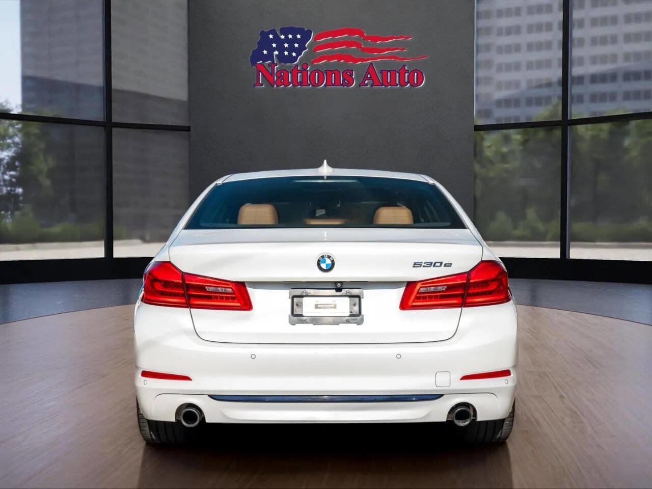 Used 2019 BMW 530e xDrive w/ Convenience Package image 6