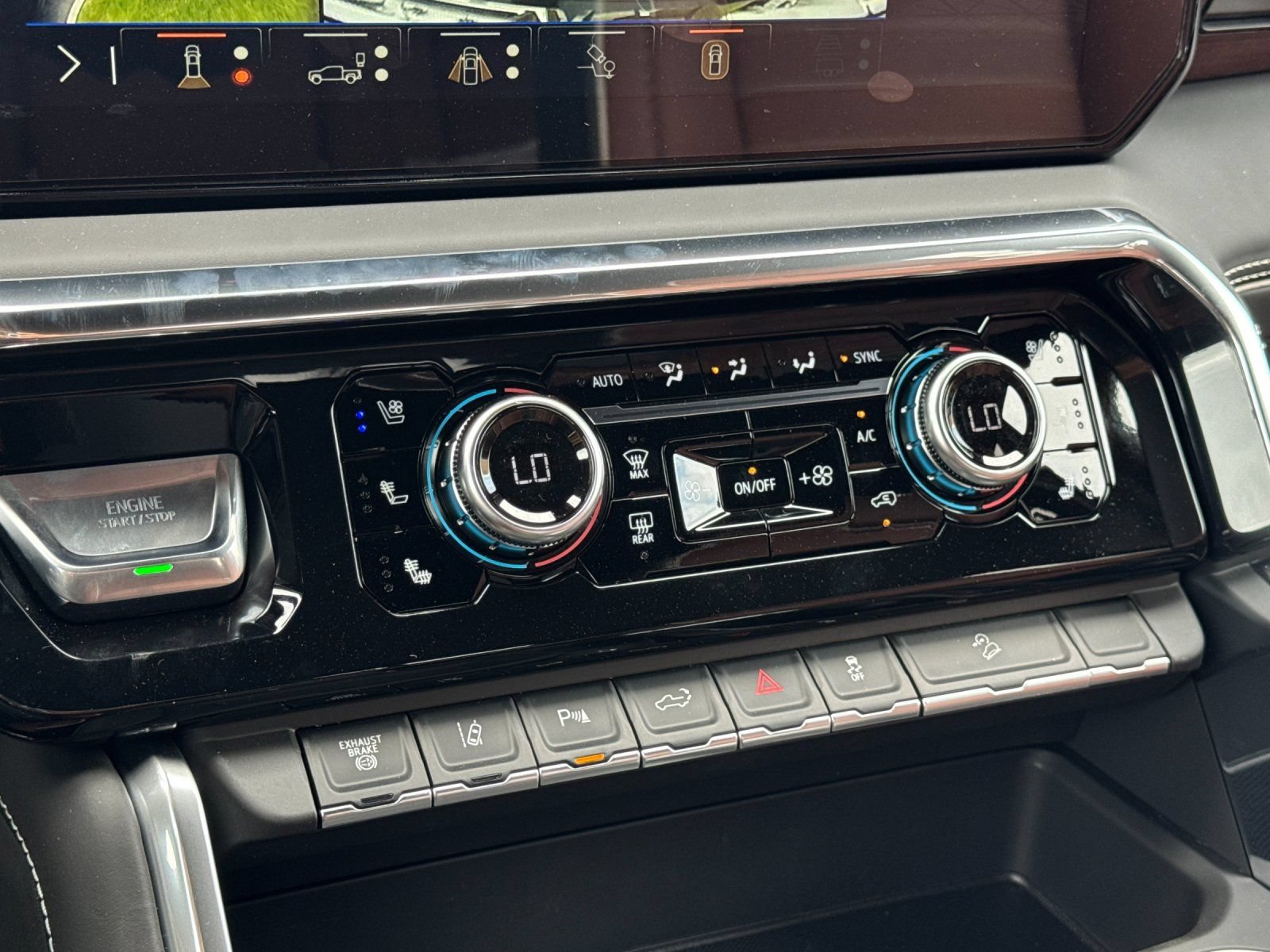 New 2026 GMC Sierra 2500 Denali Ultimate AWD/4WD image 20
