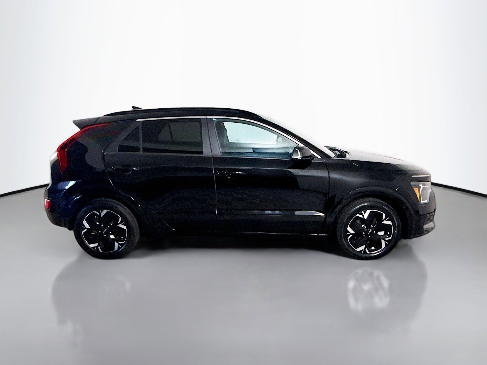 Used 2023 Kia Niro Wind image 11