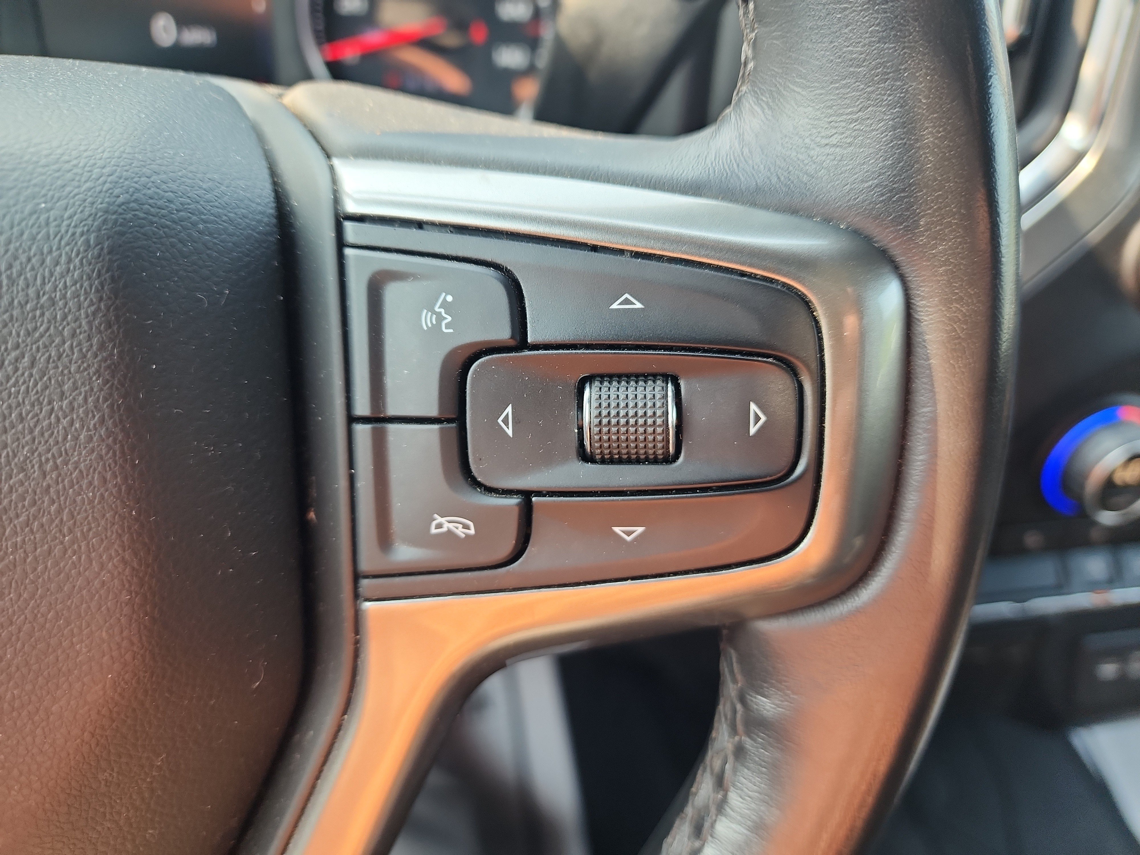 Certified 2021 Chevrolet Silverado 1500 LT w/ Diesel Off-Road Package AWD/4WD image 18