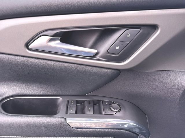 Certified 2025 Chevrolet Traverse LT w/ Driver Confidence Package image 23