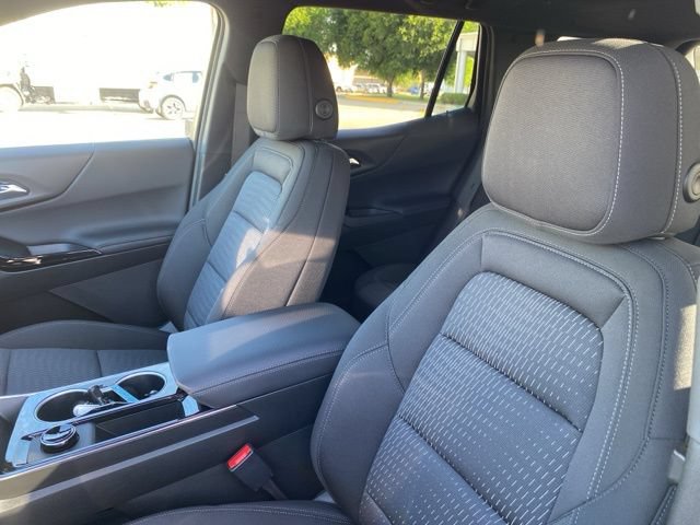 New 2026 Chevrolet Equinox LT w/ Safety and Technology Package AWD/4WD image 15