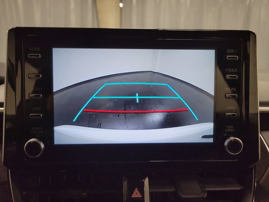 Used 2020 Toyota Corolla LE image 19