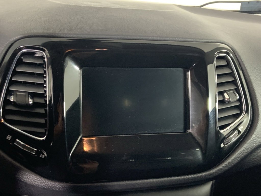 Used 2021 Jeep Compass Latitude image 11