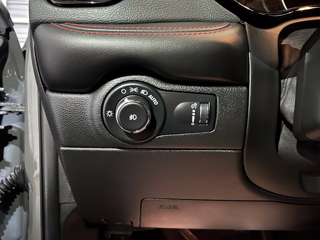 Used 2023 Dodge Durango R/T AWD/4WD image 22