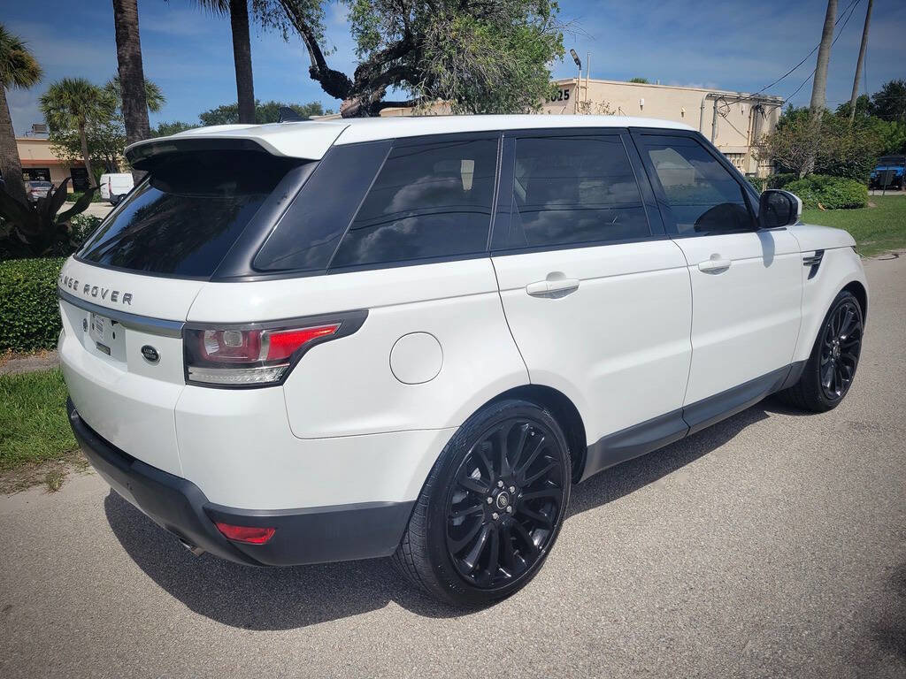 Used 2016 Land Rover Range Rover Sport SE image 8
