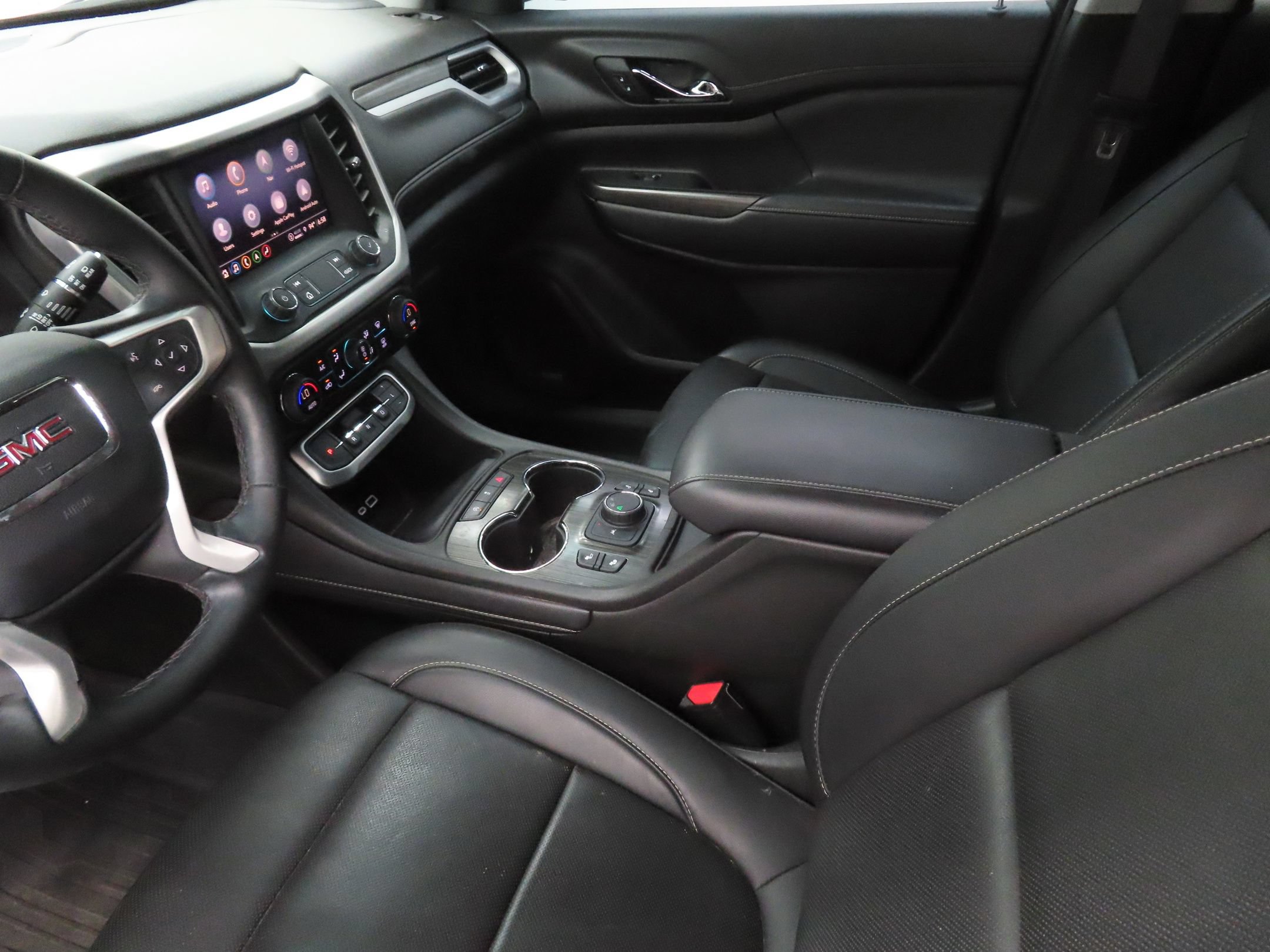 Used 2023 GMC Acadia SLT w/ Elevation Edition FWD image 21