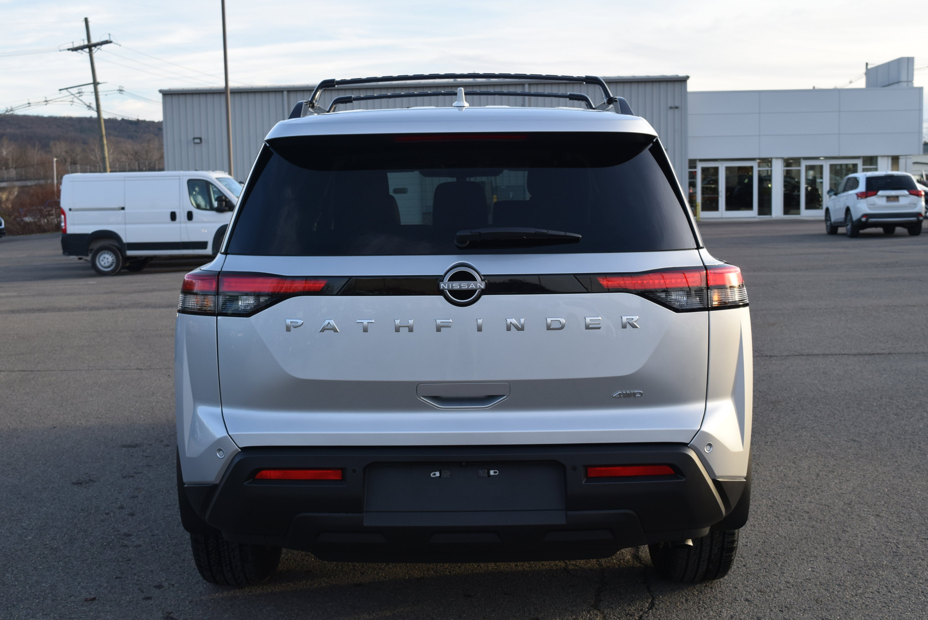 New 2025 Nissan Pathfinder SV image 7