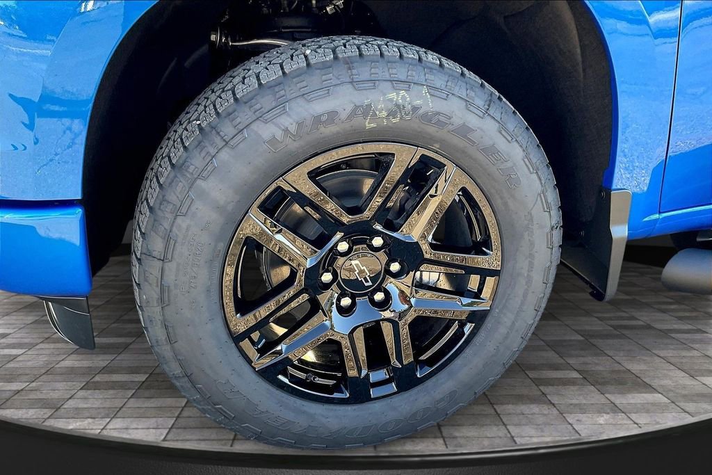 New 2026 Chevrolet Silverado 1500 Custom w/ Turbomax Blackout Package image 13