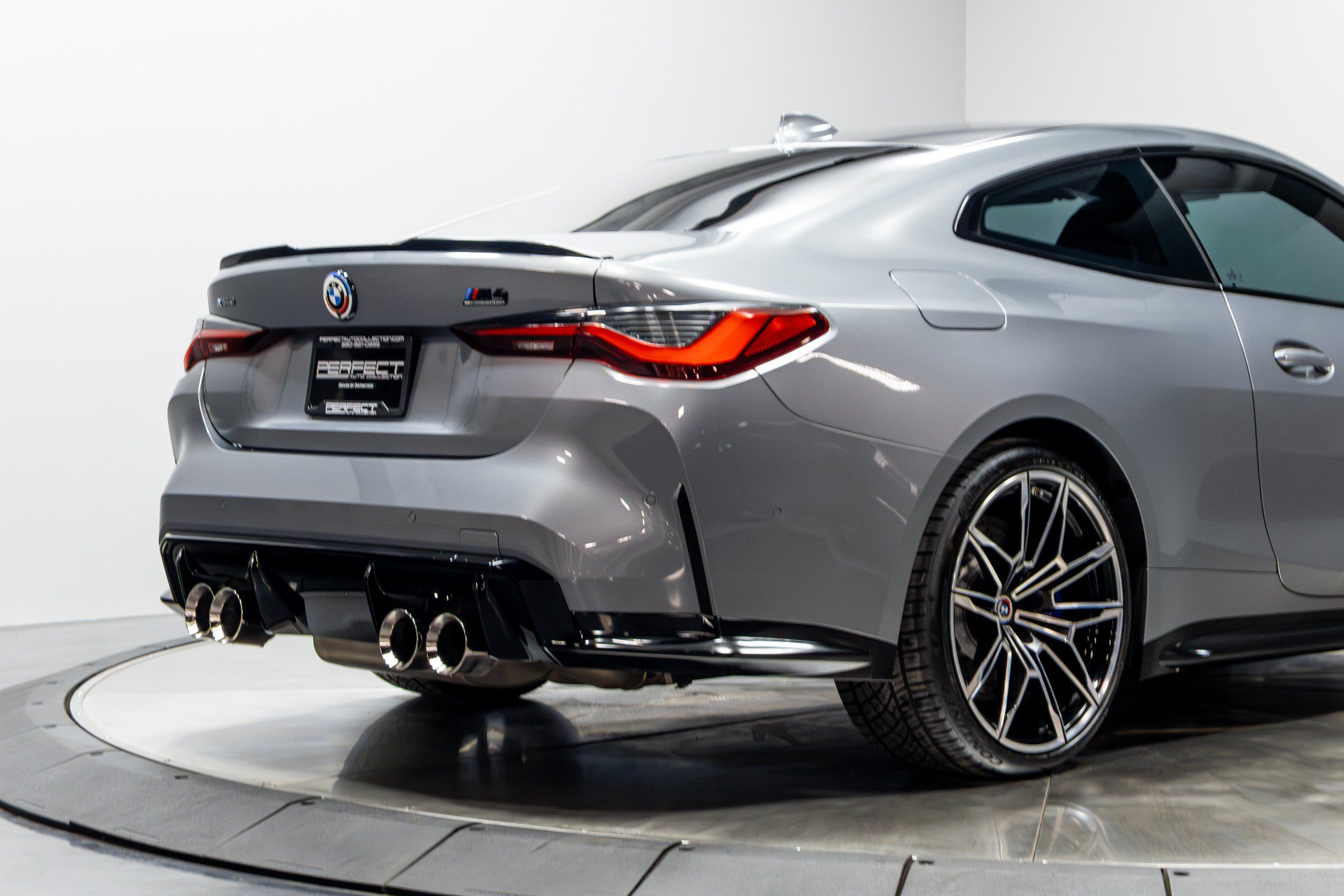 Used 2023 BMW M4 xDrive Competition w/ Executive Package AWD/4WD image 17