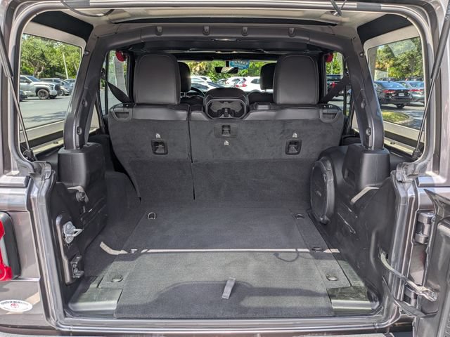 Used 2022 Jeep Wrangler Unlimited Rubicon w/ Steel Bumper Group AWD/4WD image 13