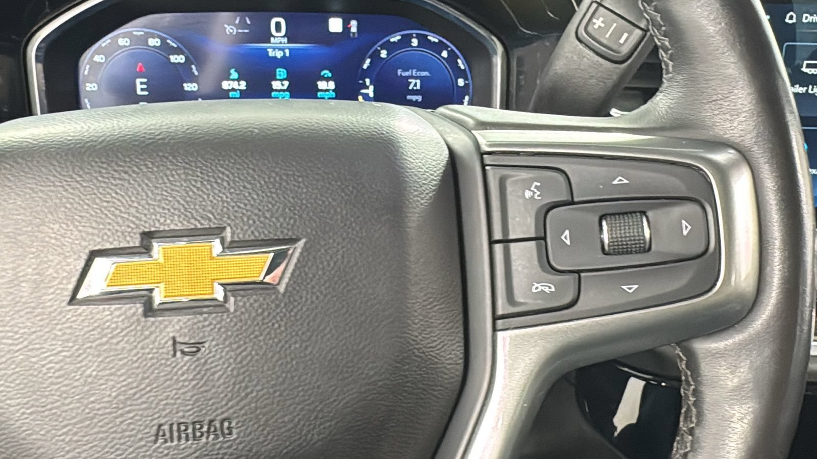 Used 2022 Chevrolet Silverado 1500 LT AWD/4WD image 21