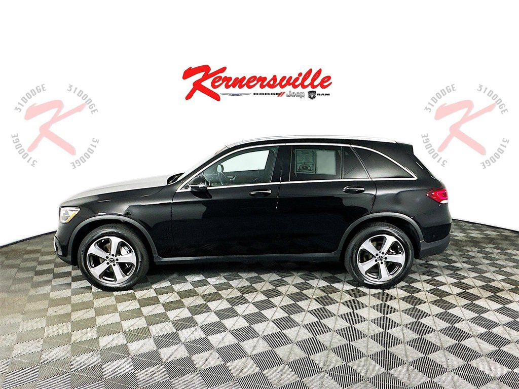 Used 2021 Mercedes-Benz GLC 300 4MATIC w/ Premium Package image 4