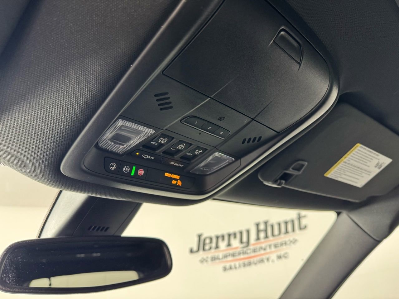 Used 2023 Buick Enclave Essence w/ Experience Buick Package image 25