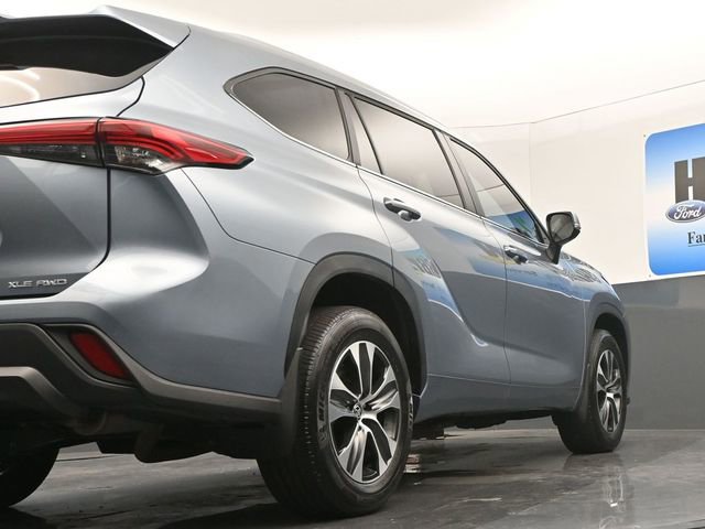 Used 2023 Toyota Highlander XLE image 24