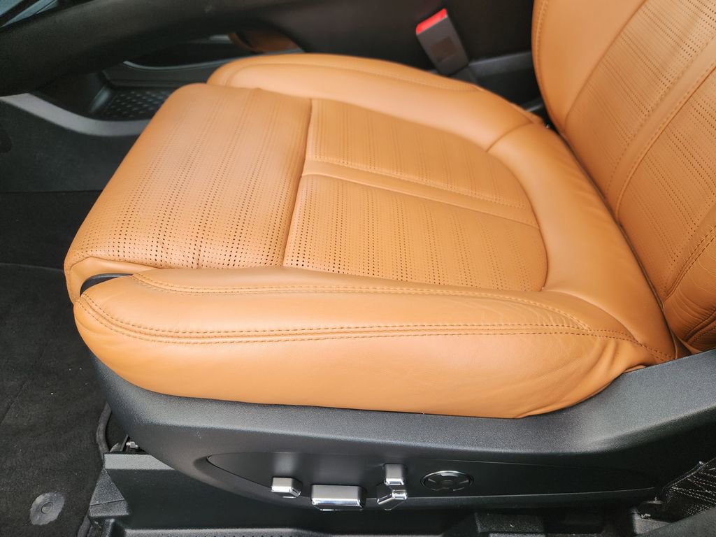 Used 2022 Lincoln Nautilus Black Label w/ Class II Trailer Tow Package image 25