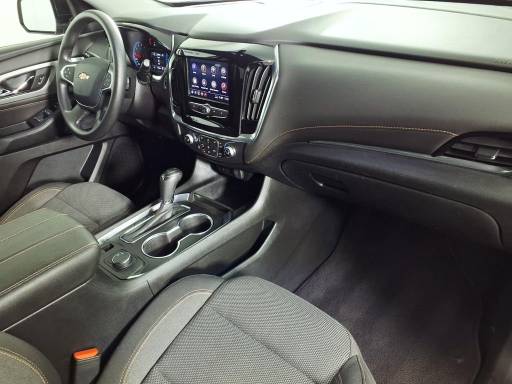 Used 2020 Chevrolet Traverse LS FWD image 13