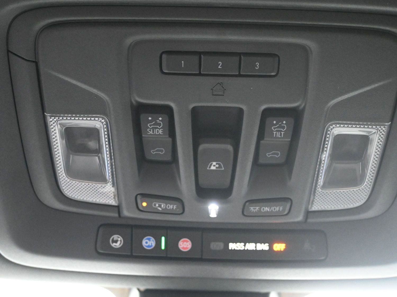 Used 2021 Chevrolet Silverado 1500 High Country image 38