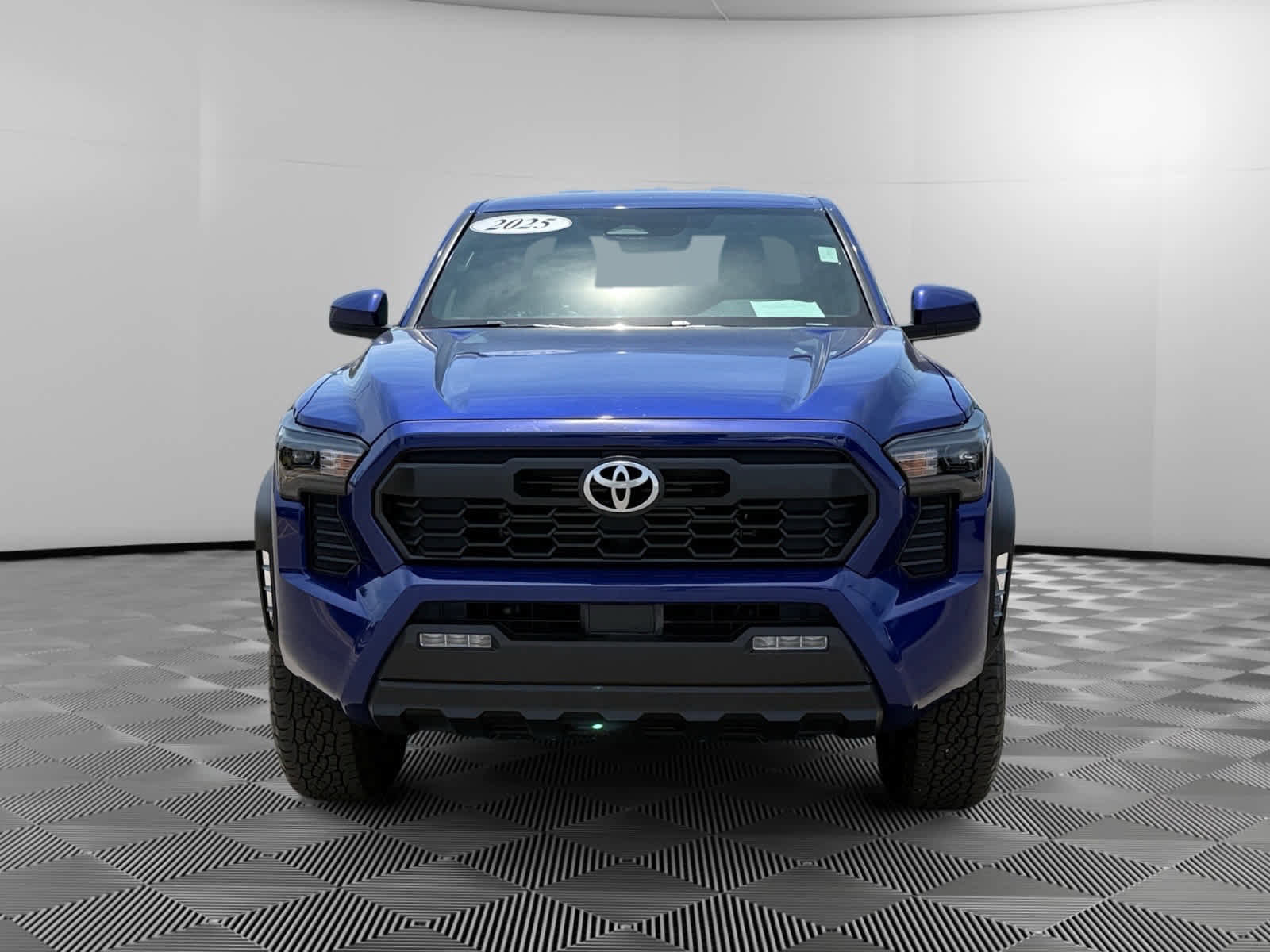 Used 2025 Toyota Tacoma TRD Off-Road AWD/4WD image 8