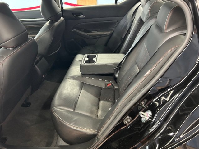 Used 2023 Nissan Altima 2.5 SR w/ SR Premium Package FWD image 14