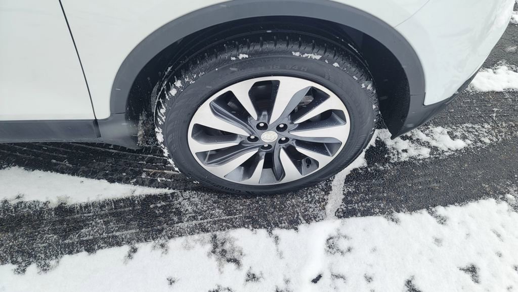 Used 2022 Buick Encore Preferred image 15