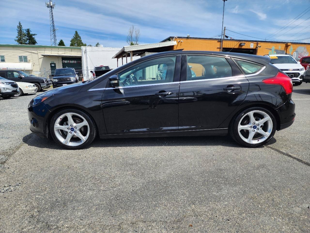 Used 2014 Ford Focus Titanium FWD image 10
