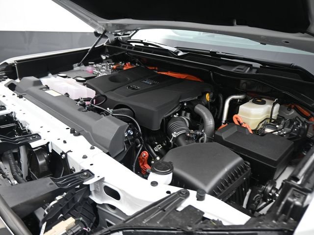 New 2026 Toyota Tundra Platinum AWD/4WD image 10