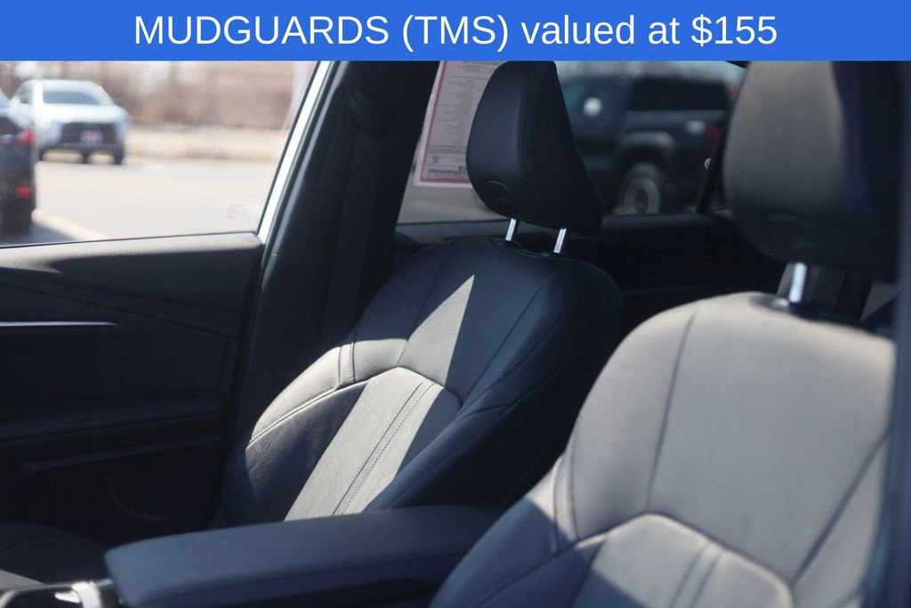 Used 2025 Toyota Camry XSE AWD/4WD image 9