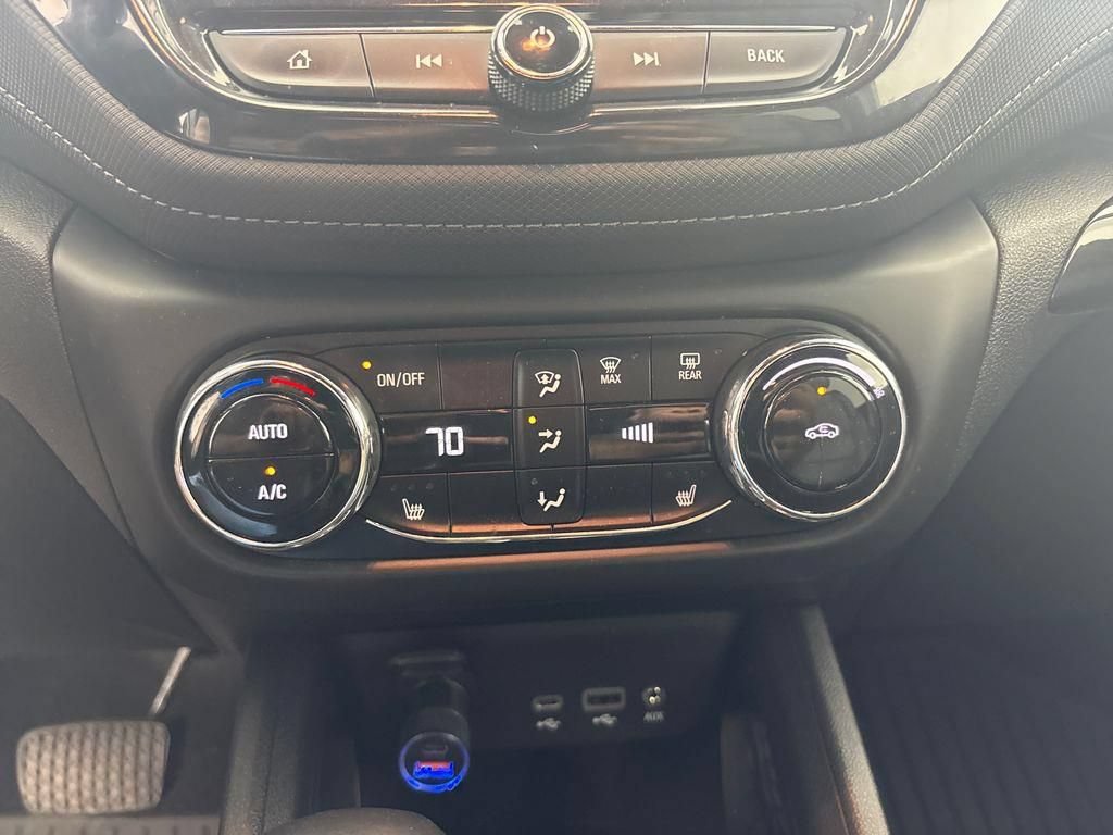 Used 2021 Chevrolet TrailBlazer ACTIV w/ Convenience Package FWD image 40