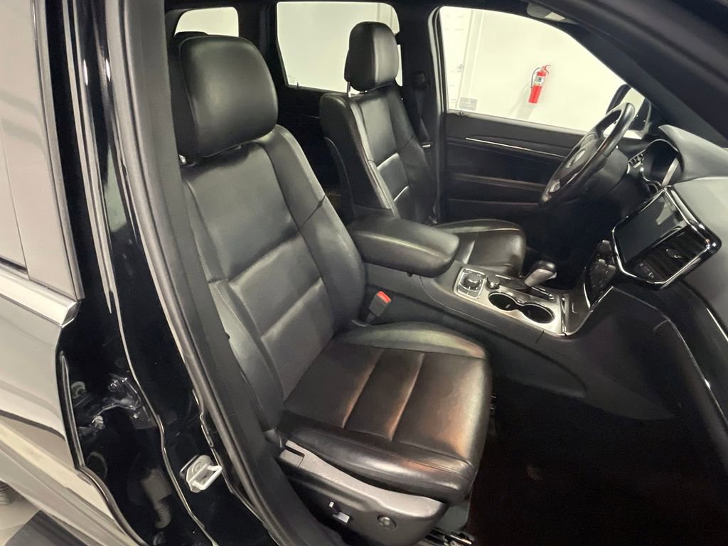 Used 2020 Jeep Grand Cherokee Limited w/ Luxury Group II AWD/4WD image 28