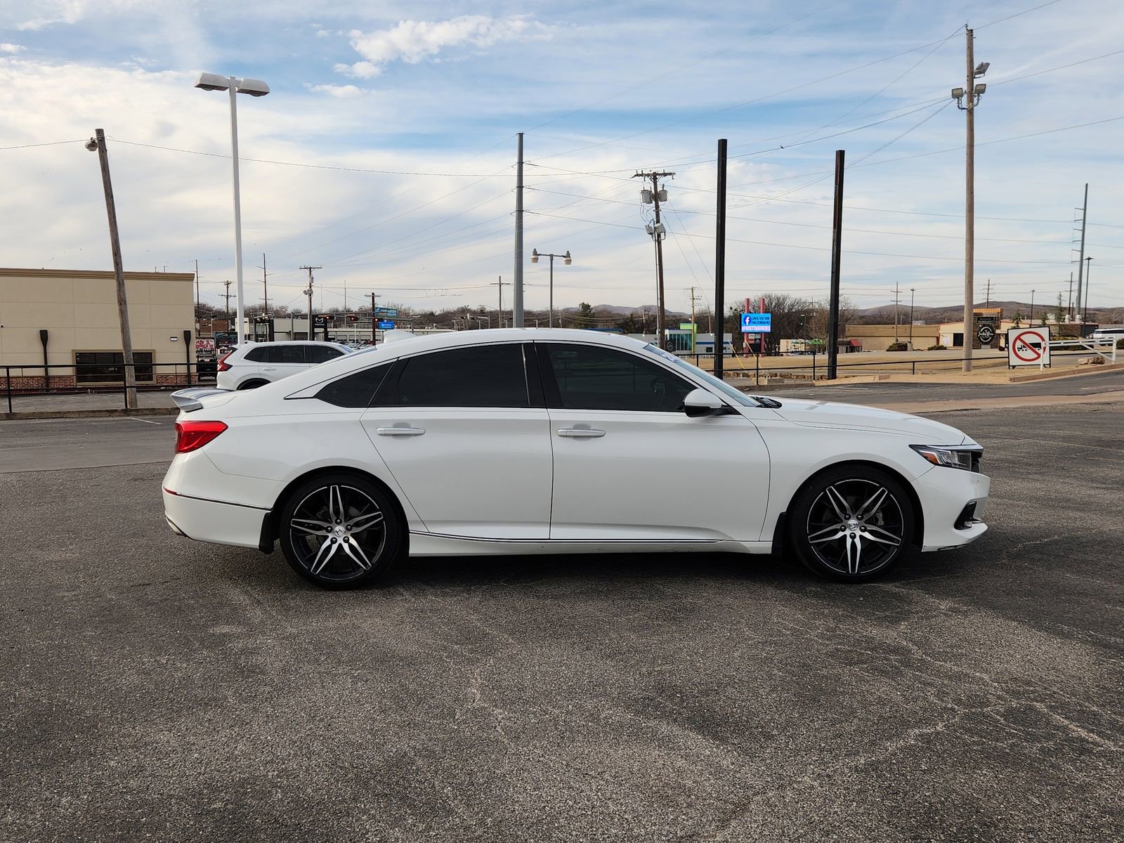 Used 2021 Honda Accord Touring image 7
