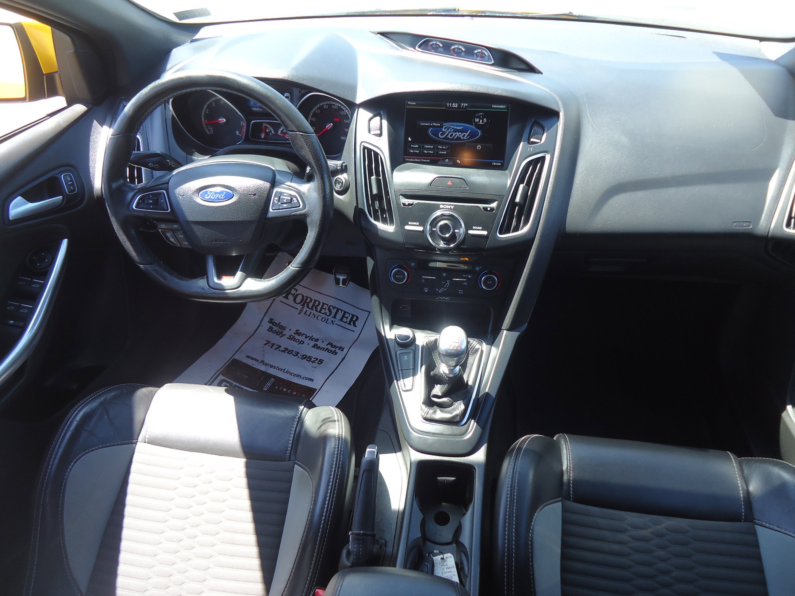 Used 2015 Ford Focus ST w/ Equipment Group 401A FWD image 11