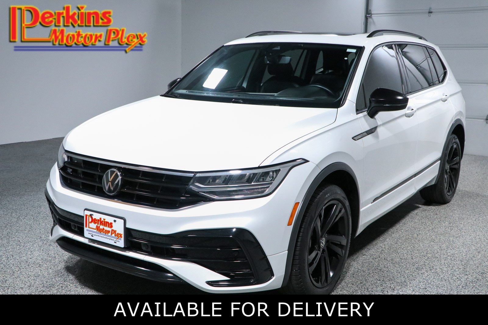 Used 2023 Volkswagen Tiguan SE R-Line
