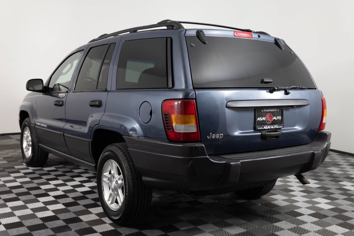 Used 2004 Jeep Grand Cherokee Laredo w/ Convenience Group AWD/4WD image 5