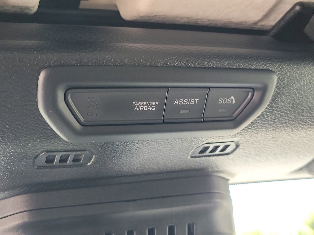 Used 2020 Jeep Wrangler Unlimited Rubicon w/ Quick Order Package 28Y Recon AWD/4WD image 17