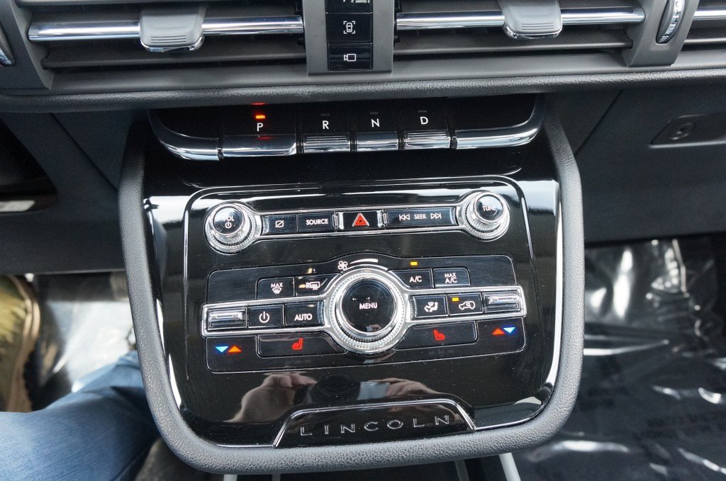 Used 2021 Lincoln Corsair AWD w/ Equipment Group 101A image 10