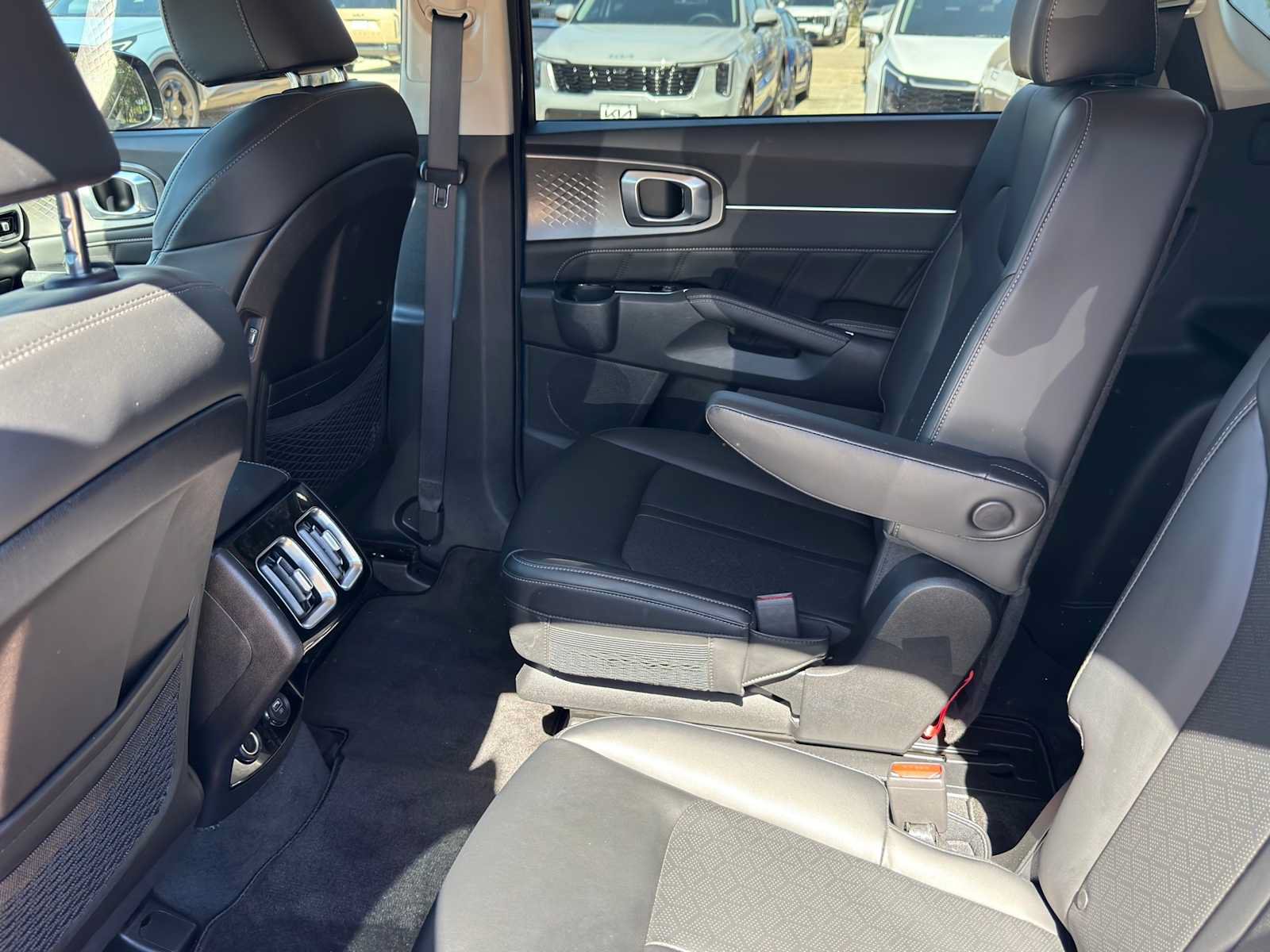 Certified 2023 Kia Sorento SX AWD/4WD image 29