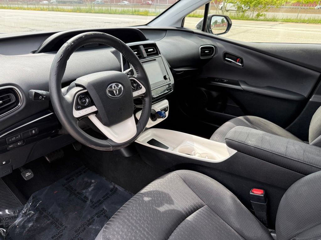 Used 2017 Toyota Prius Three w/ Advanced Technology Package FWD image 25