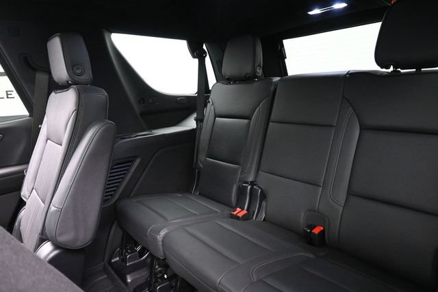 Used 2025 Chevrolet Tahoe High Country AWD/4WD image 21