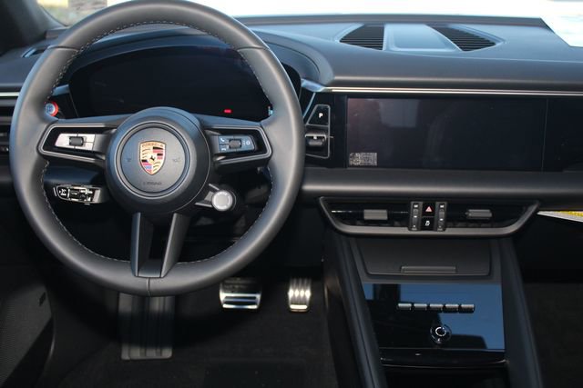 New 2025 Porsche Macan 4S Electric image 6