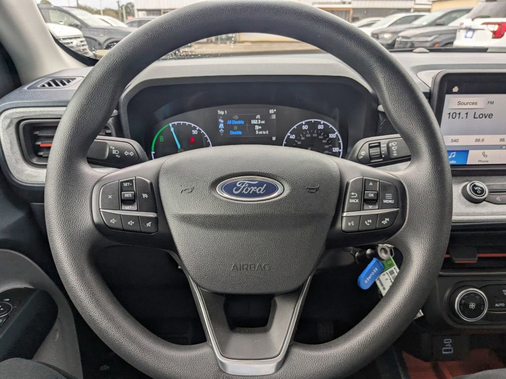 Certified 2023 Ford Maverick XLT image 28
